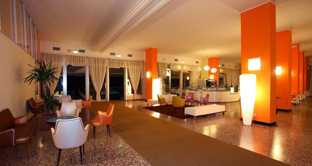 Hotel Astor Лидо-ди-Езоло Экстерьер фото